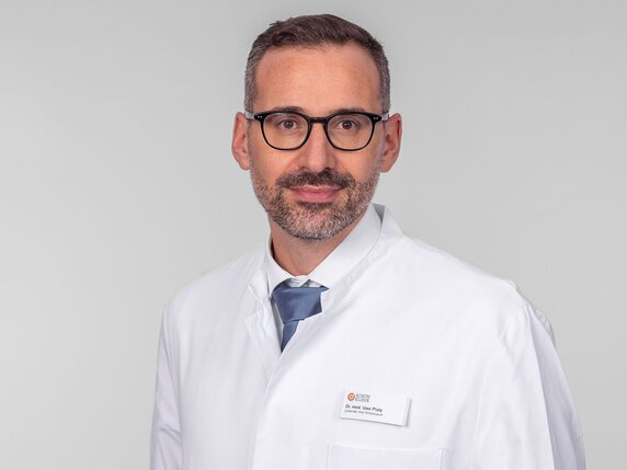 Dr. Uwe Platz